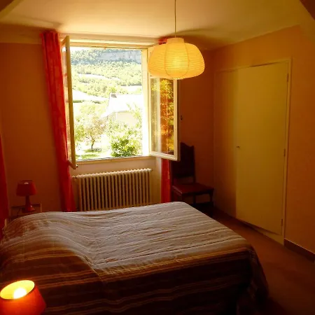 Maison De 6 Chambres Avec Jardin Clos Et Wifi A